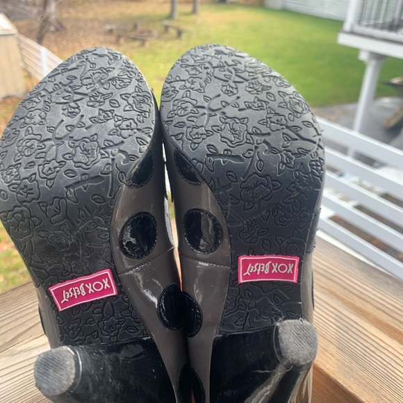 BETSEYVILLE Polka dot patent pumps - Picture 7 of 10